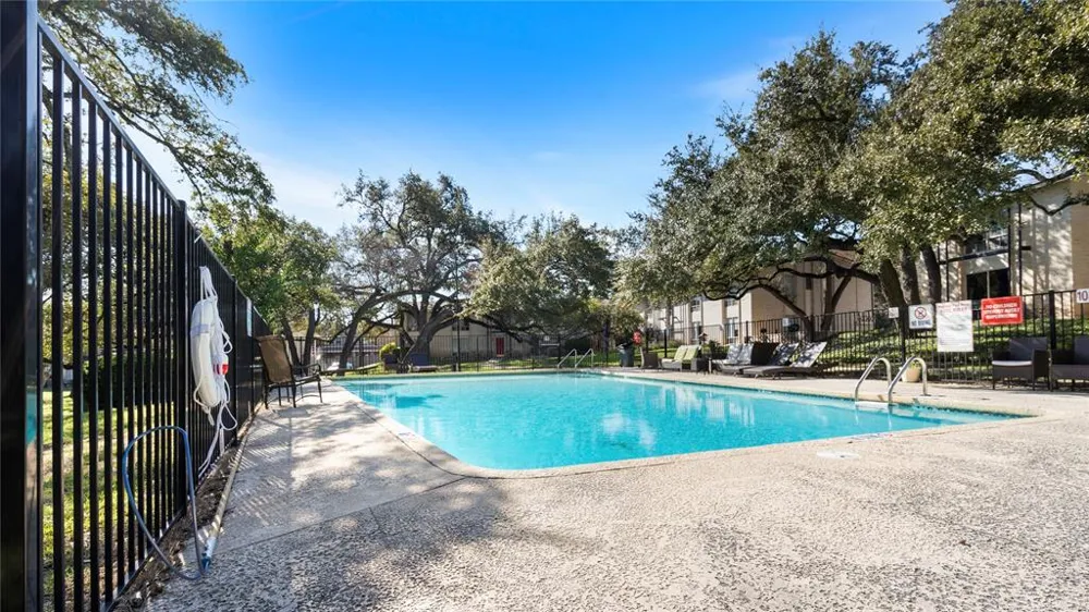 5332 Balcones Drive #B Austin, TX 78731