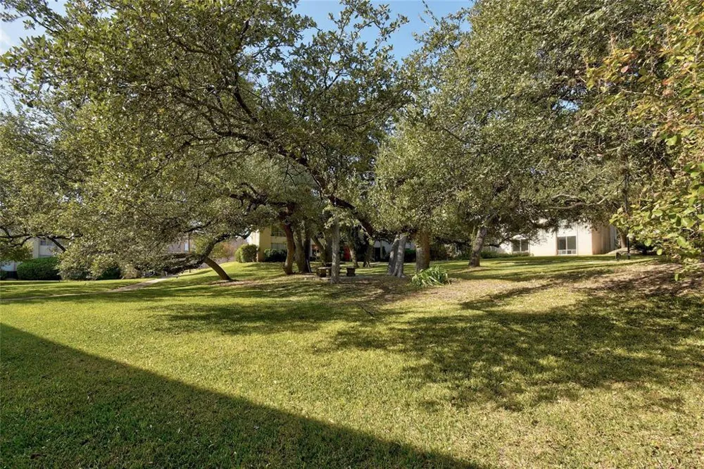 5332 Balcones Drive #B Austin, TX 78731
