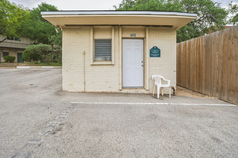 5332 Balcones Drive #B Austin, TX 78731