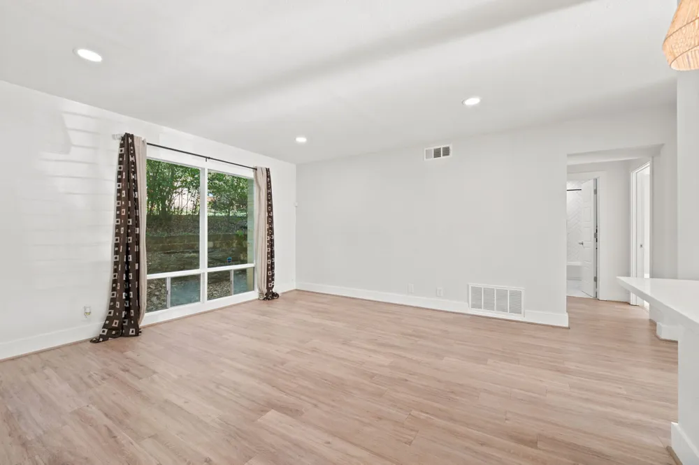 5332 Balcones Drive #B Austin, TX 78731