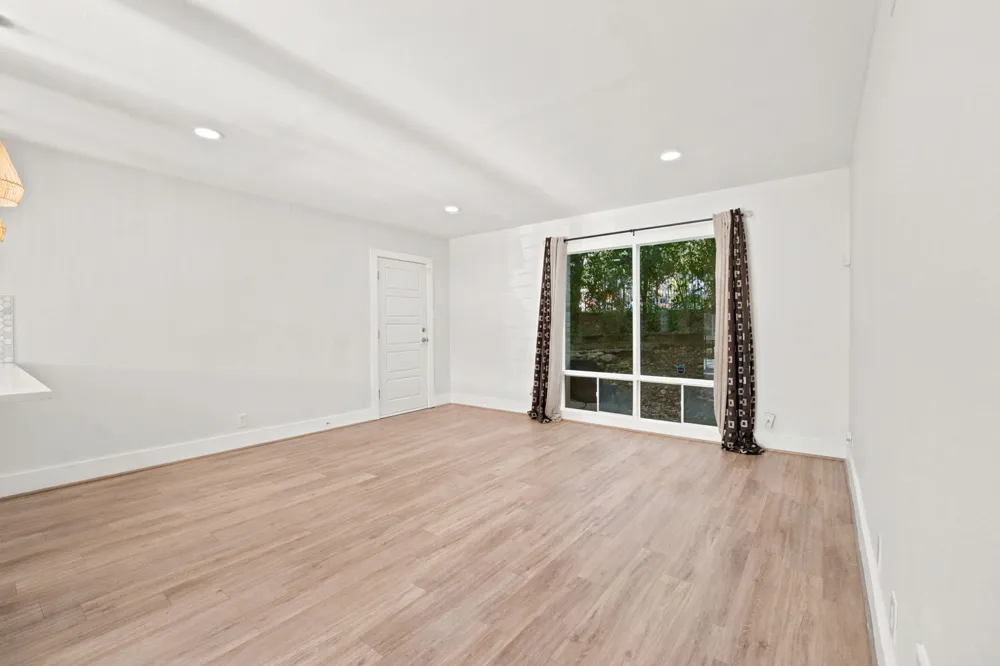 5332 Balcones Drive #B Austin, TX 78731