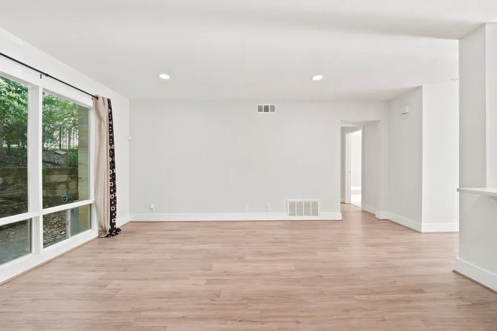 5332 Balcones Drive #B Austin, TX 78731