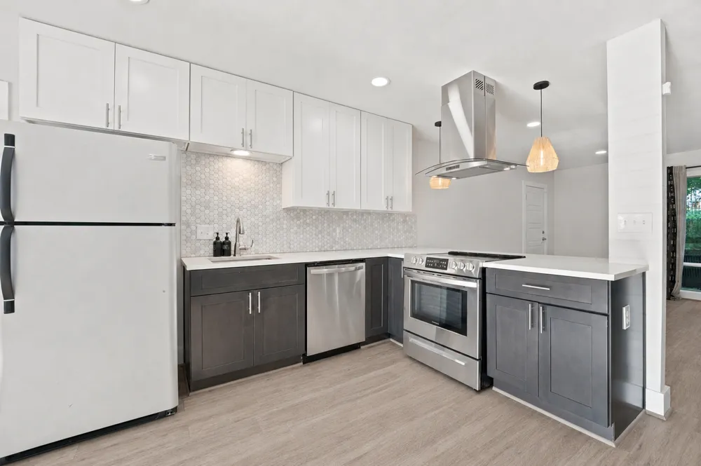 5332 Balcones Drive #B Austin, TX 78731