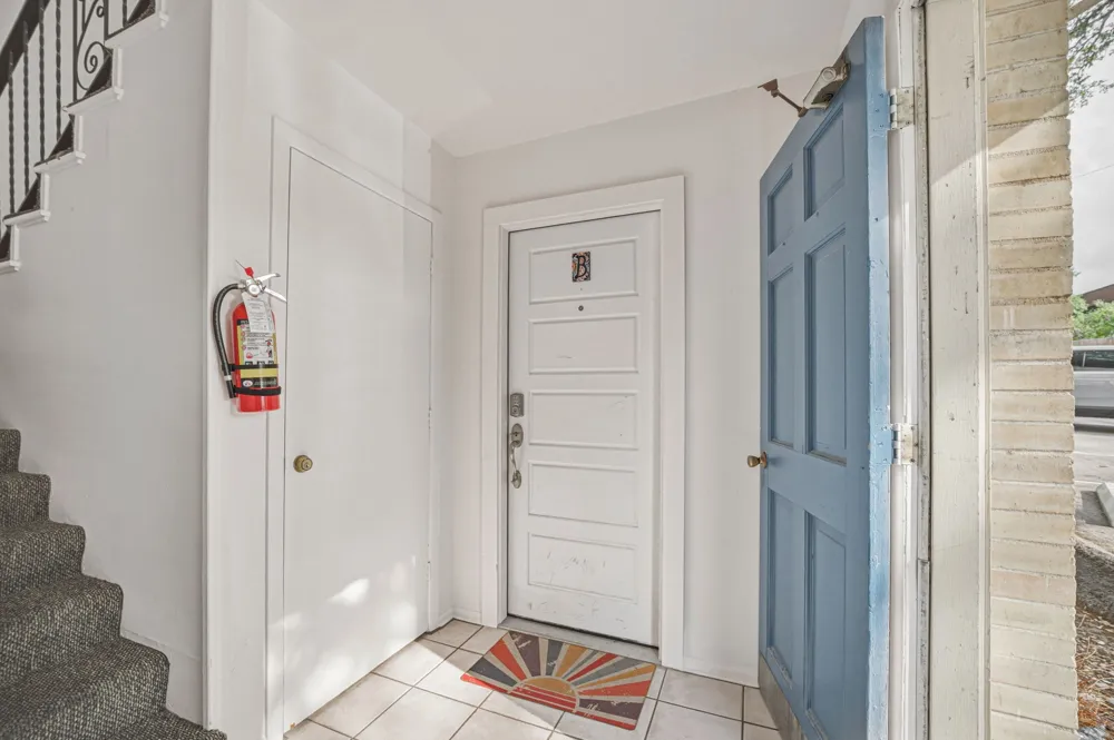 5332 Balcones Drive #B Austin, TX 78731