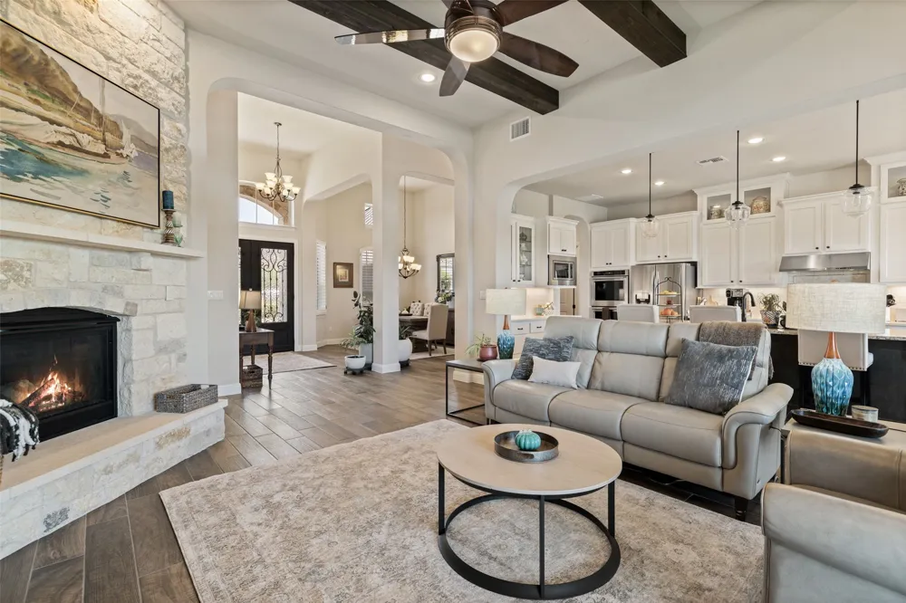 321 Bisset Court Austin, TX 78738