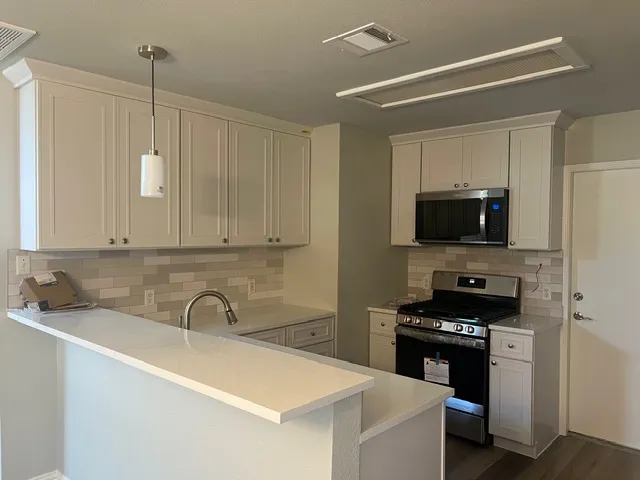 17411 Valentine Drive Round Rock, TX 78664
