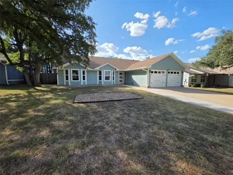 11704 Tanglebriar Trail