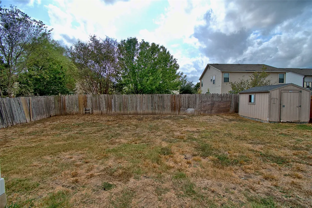 711 Abundance Lane Kyle, TX 78640