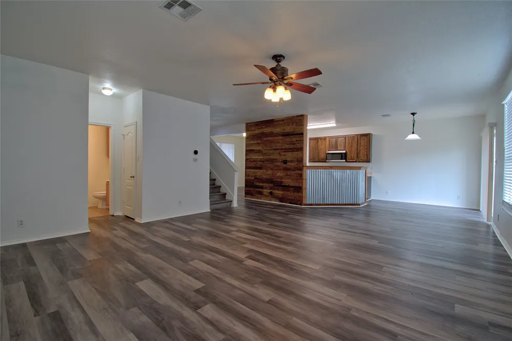 711 Abundance Lane Kyle, TX 78640