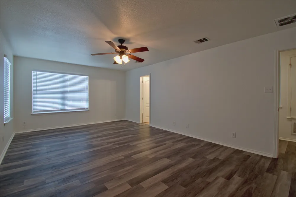 711 Abundance Lane Kyle, TX 78640