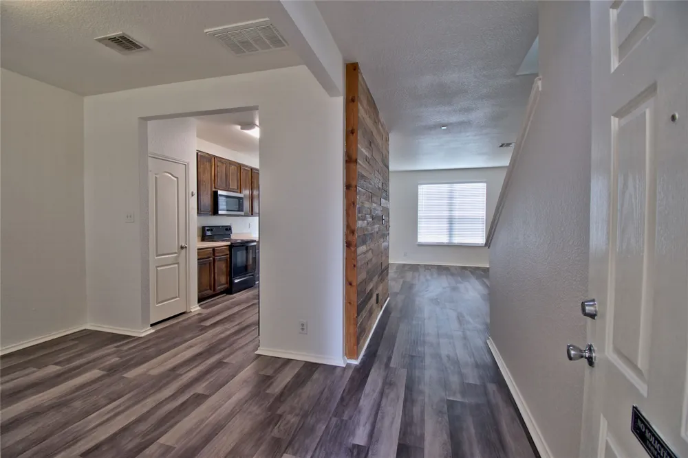 711 Abundance Lane Kyle, TX 78640