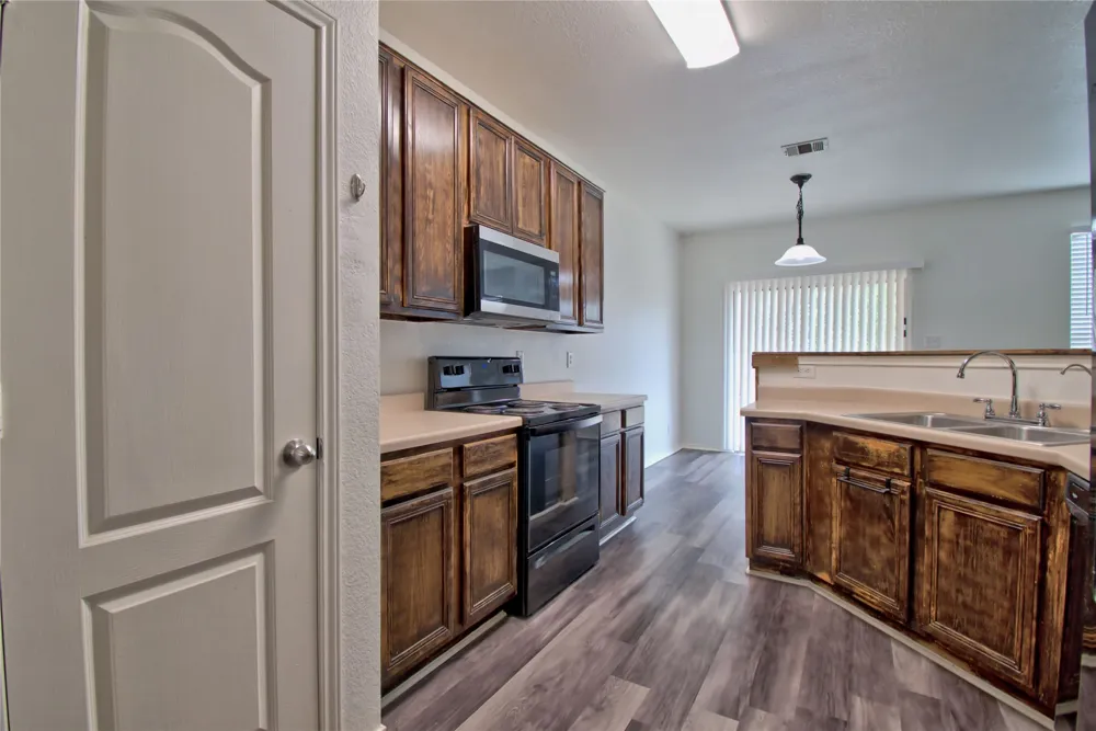 711 Abundance Lane Kyle, TX 78640