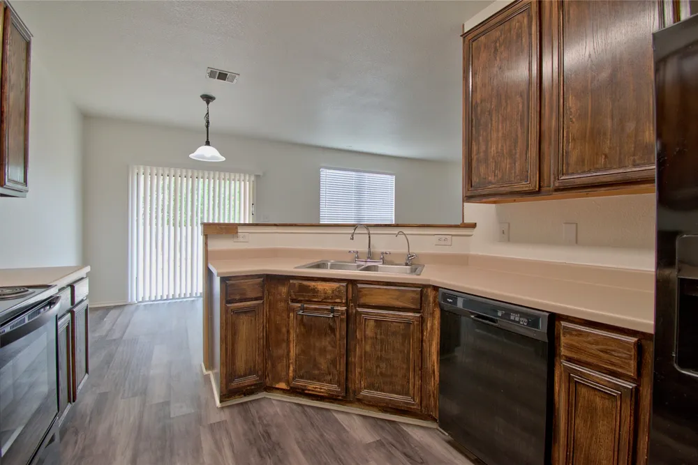711 Abundance Lane Kyle, TX 78640