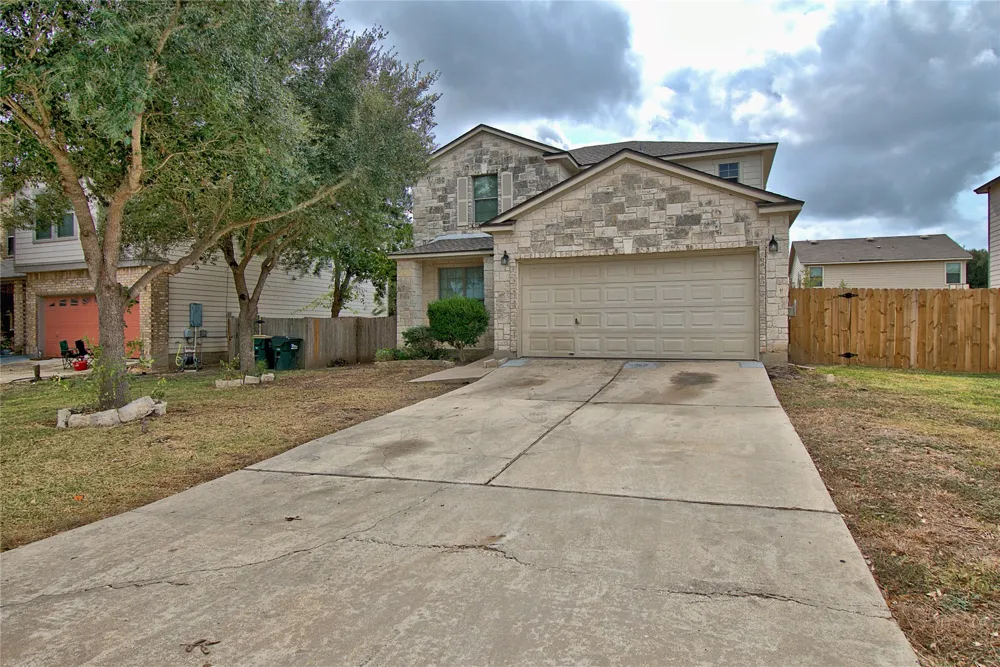 711 Abundance Lane Kyle, TX 78640