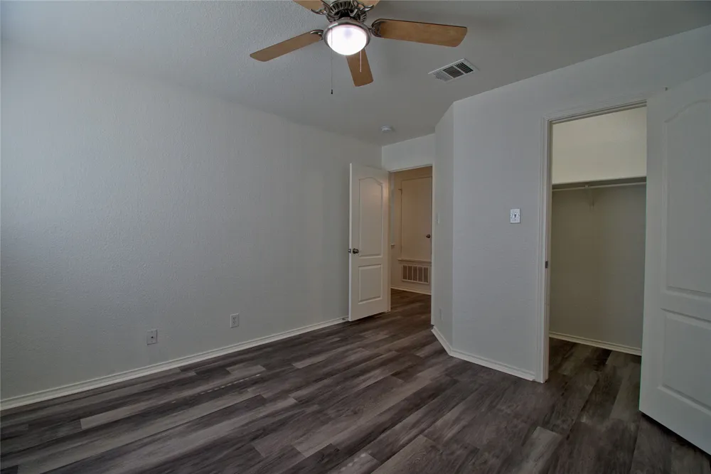 711 Abundance Lane Kyle, TX 78640