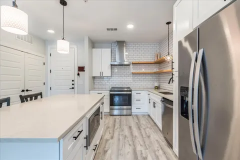 3101 Govalle Avenue #220