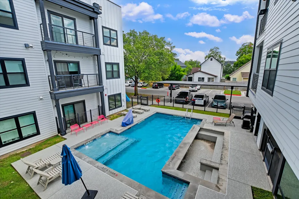 3101 Govalle Avenue #207 Austin, TX 78702