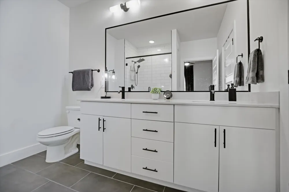 3101 Govalle Avenue #207 Austin, TX 78702