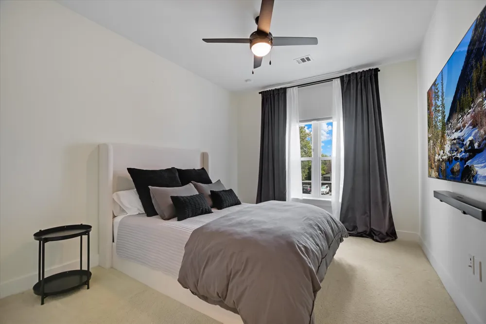 3101 Govalle Avenue #207 Austin, TX 78702