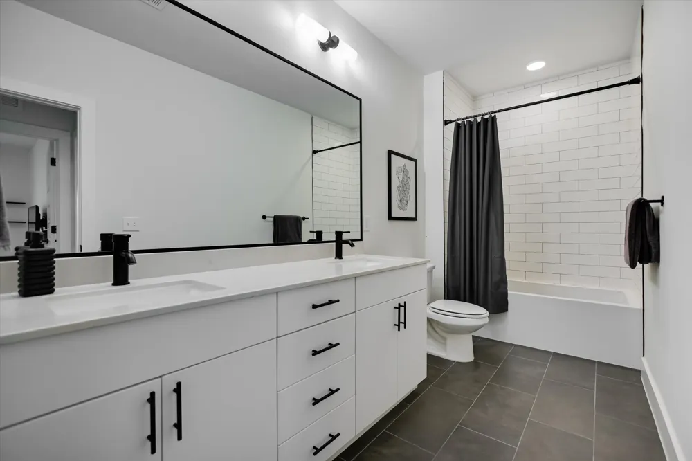 3101 Govalle Avenue #207 Austin, TX 78702