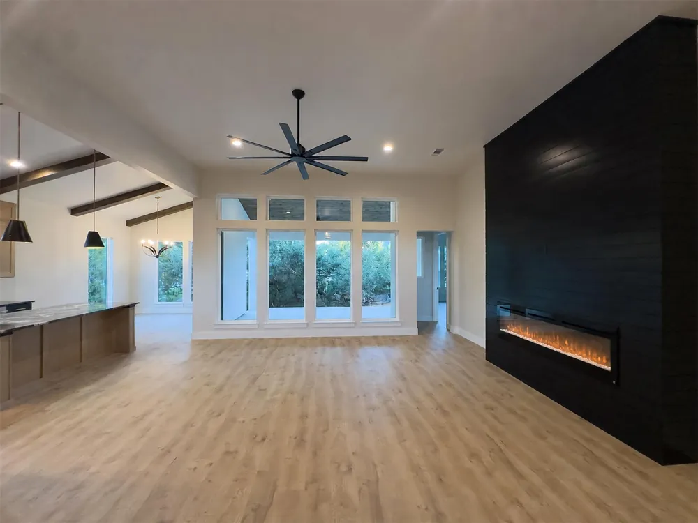 107 Fox Fur Horseshoe Bay, TX 78657