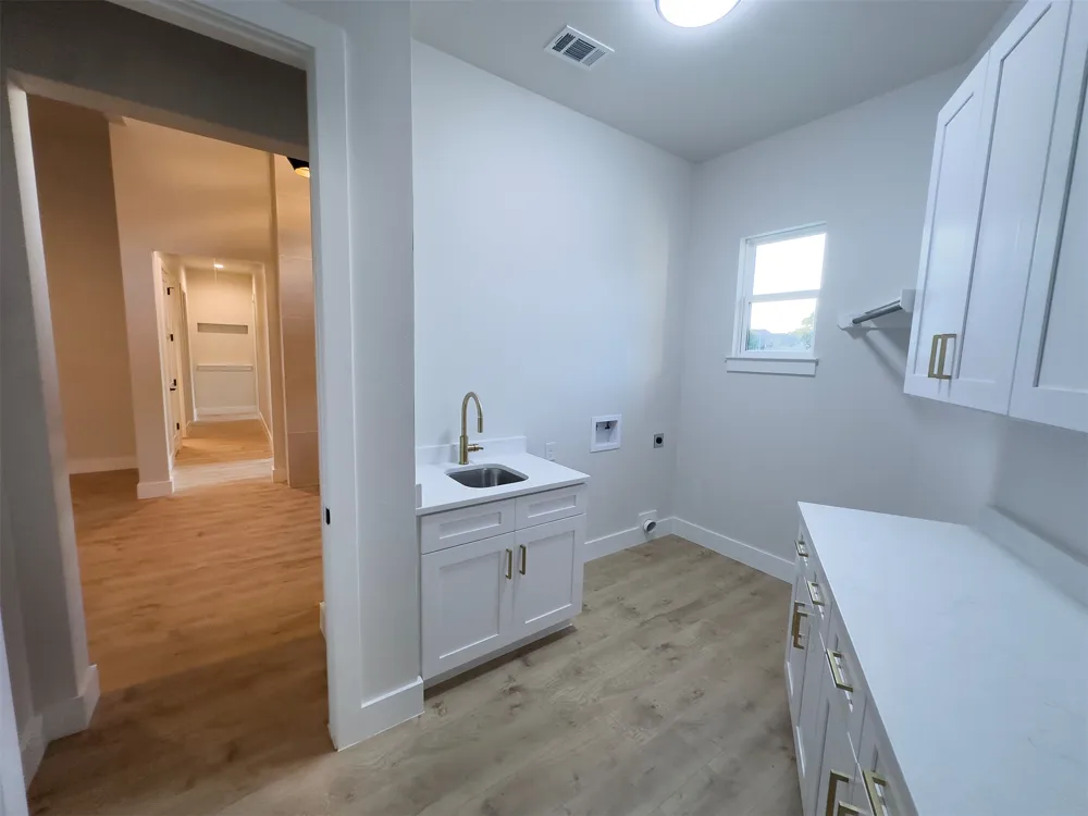 107 Fox Fur Horseshoe Bay, TX 78657