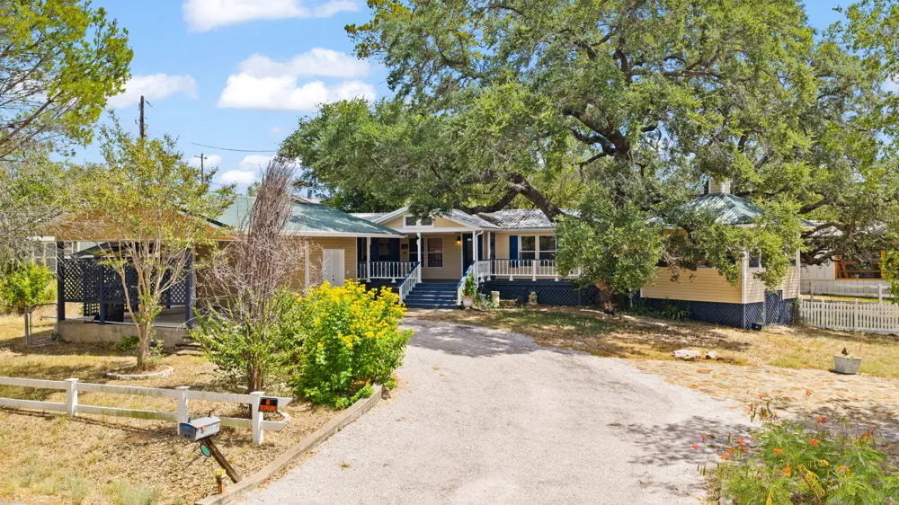 2011 County Road 118 Road Burnet, TX 78611