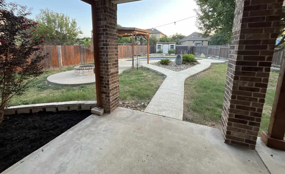 913 Water Hyacinth Loop Leander, TX 78641