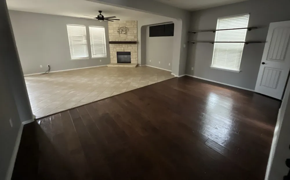 913 Water Hyacinth Loop Leander, TX 78641