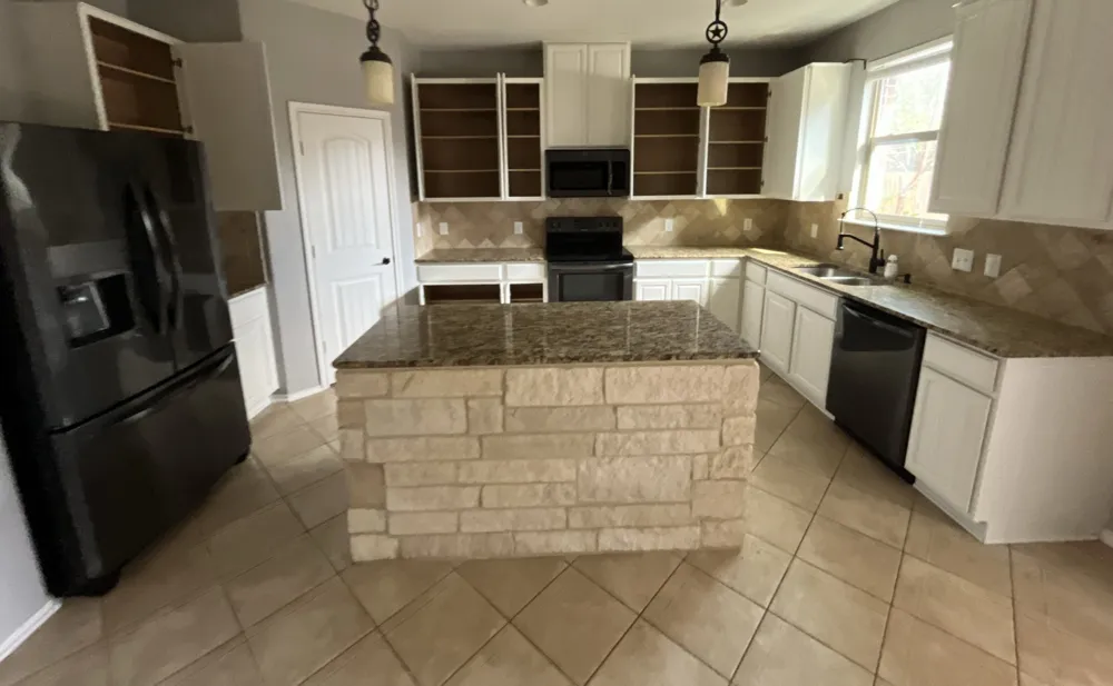 913 Water Hyacinth Loop Leander, TX 78641