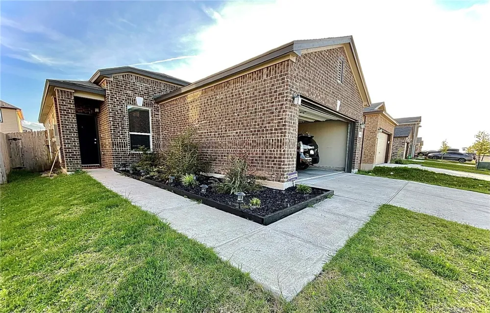 13812 Benjamin Harrison Street Manor, TX 78653