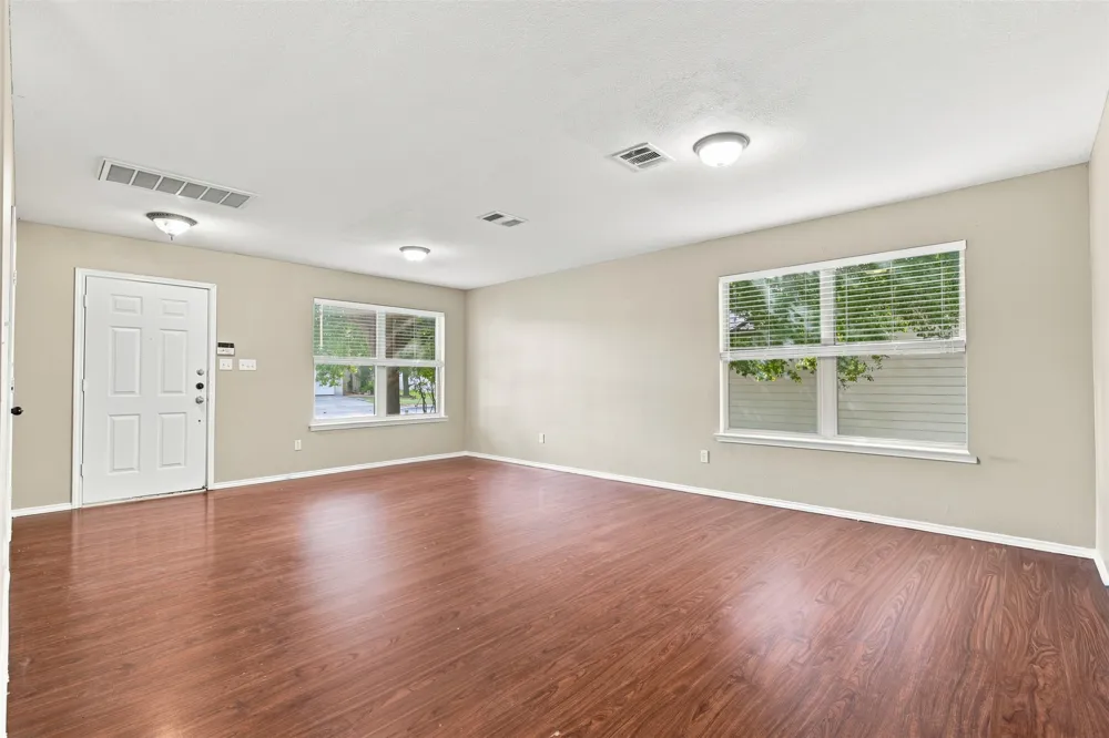 4005 Big Bend Trail Taylor, TX 76574