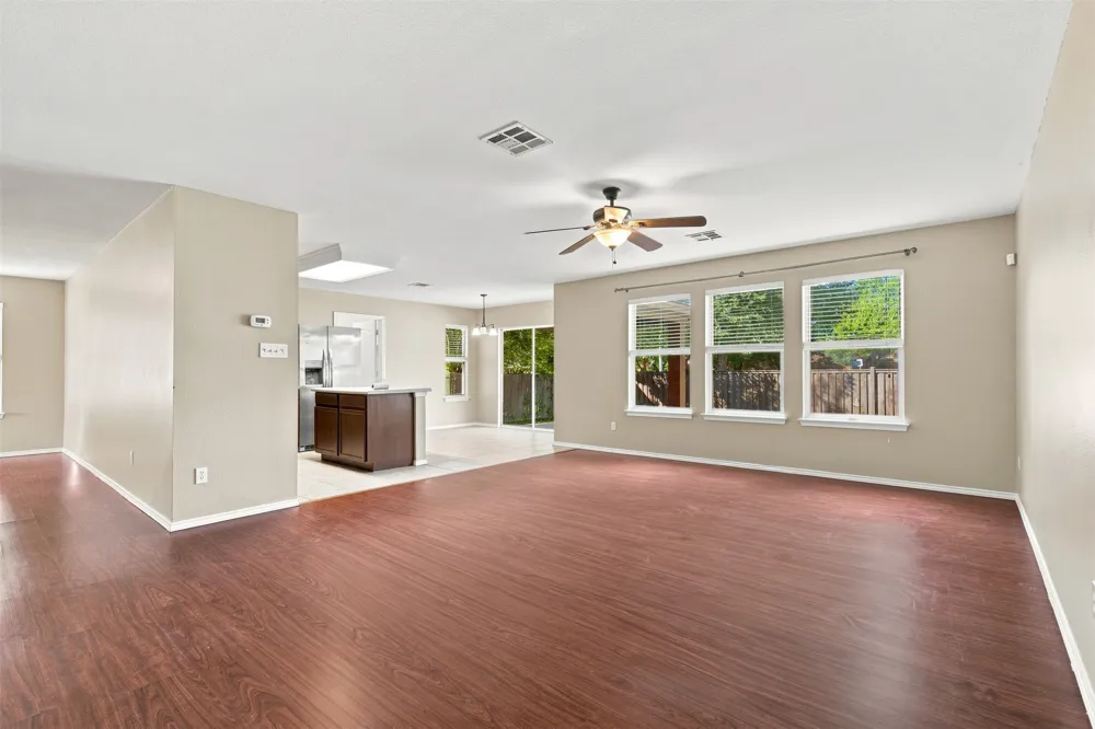 4005 Big Bend Trail Taylor, TX 76574