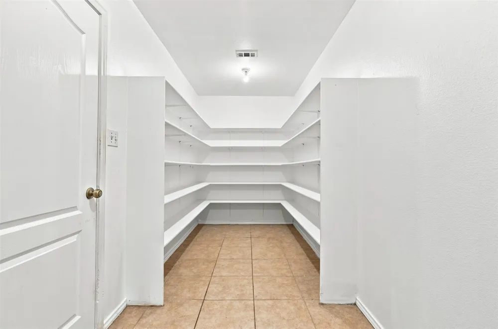 4005 Big Bend Trail Taylor, TX 76574