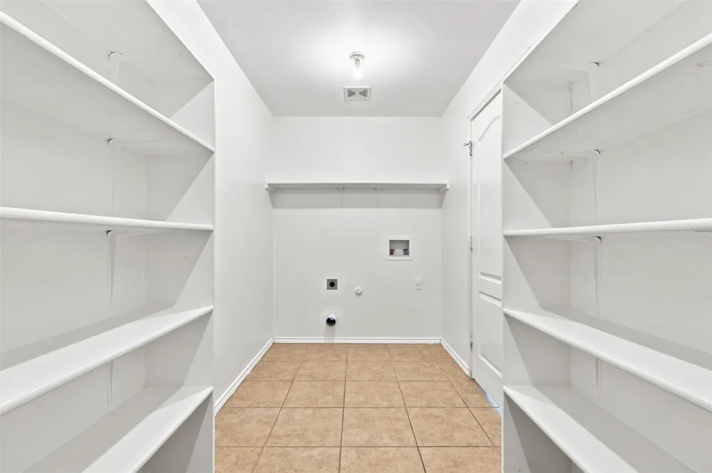4005 Big Bend Trail Taylor, TX 76574