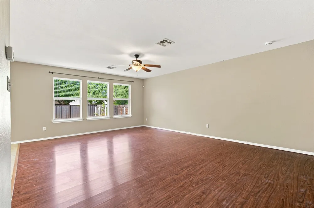 4005 Big Bend Trail Taylor, TX 76574