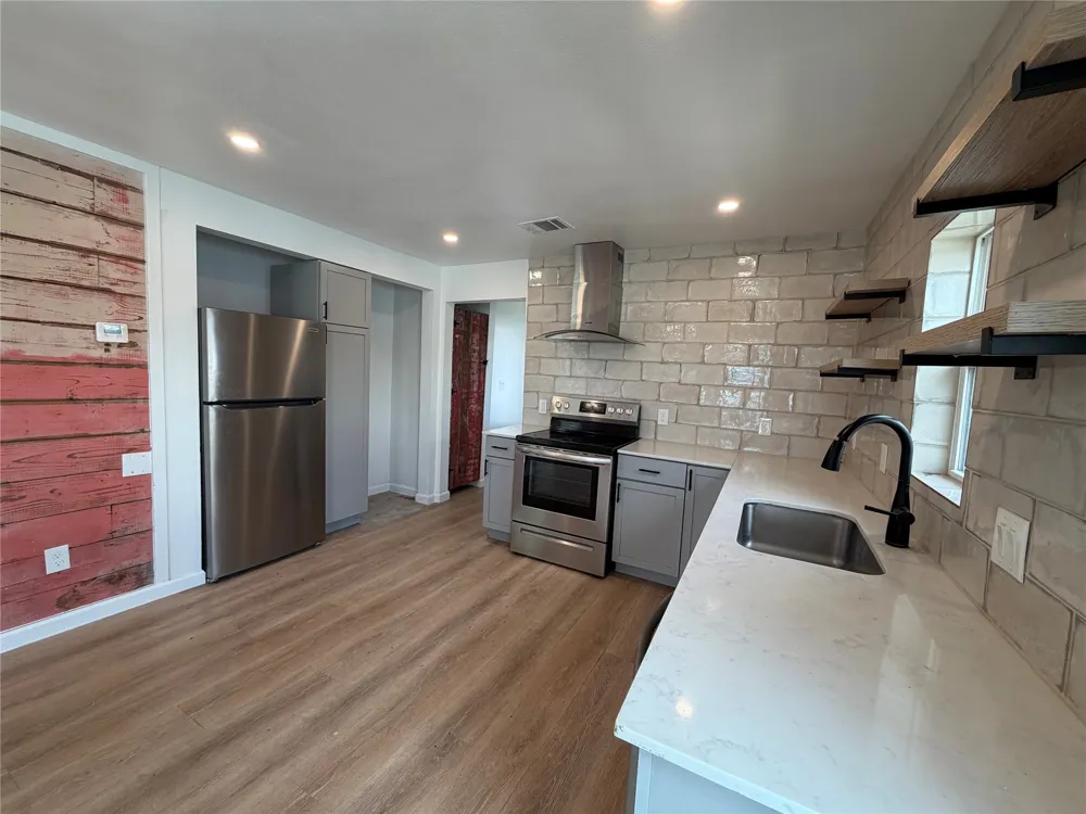 1209 Pine Street Bastrop, TX 78602