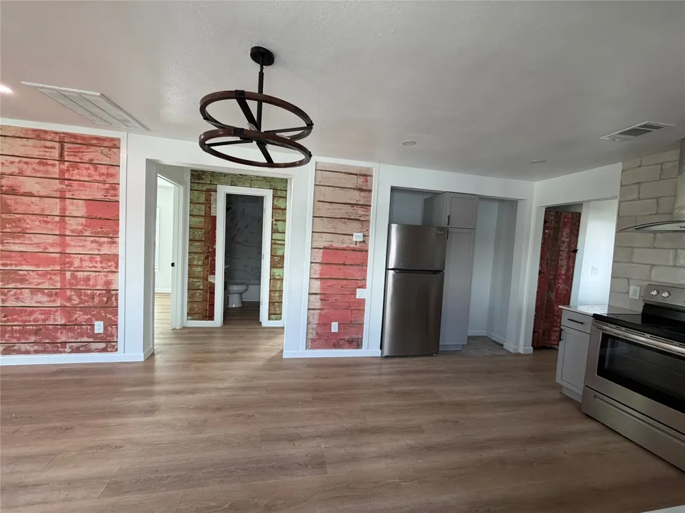 1209 Pine Street Bastrop, TX 78602