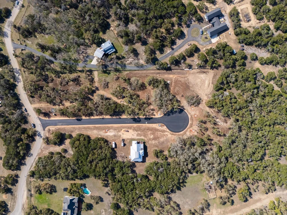 6 Spring Oak Drive Dripping Springs, TX 78620