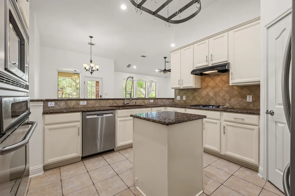 1309 Horseback Hollow Austin, TX 78732
