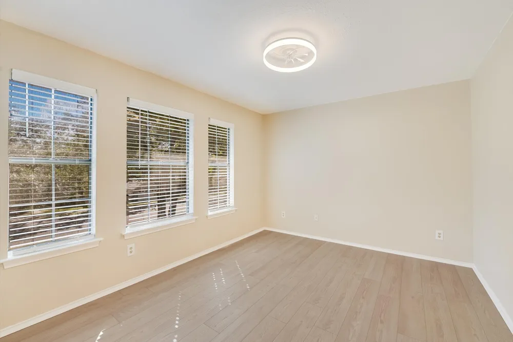 6808 Luckenbach Lane Austin, TX 78729