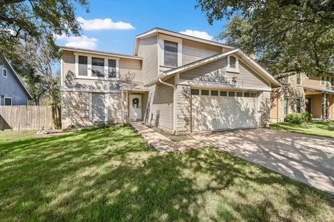 6808 Luckenbach Lane
