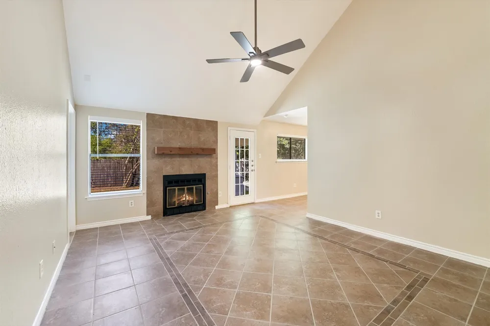 6808 Luckenbach Lane Austin, TX 78729
