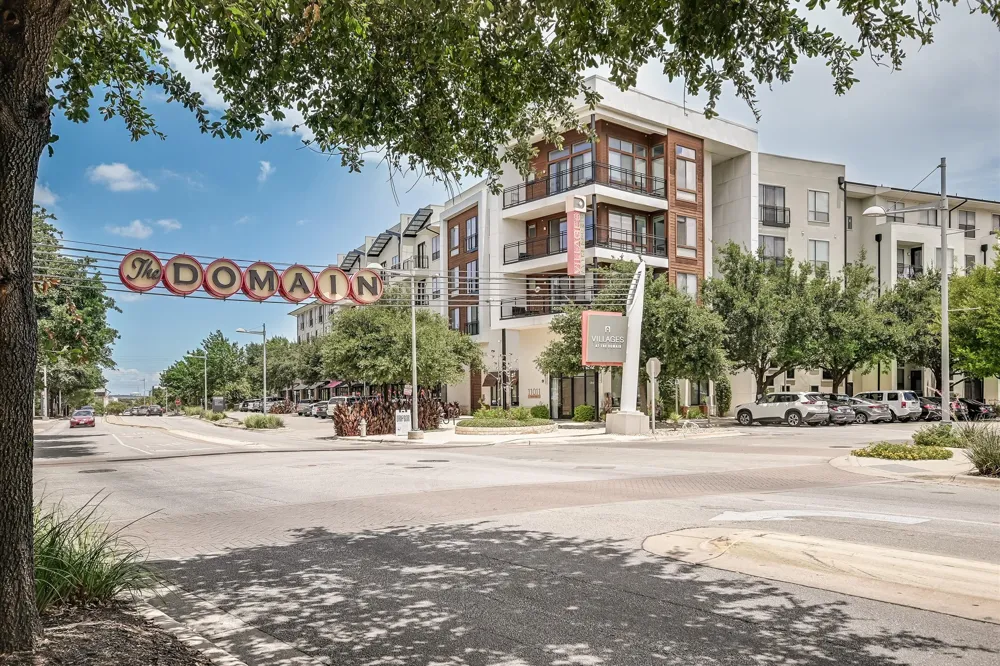 6808 Luckenbach Lane Austin, TX 78729