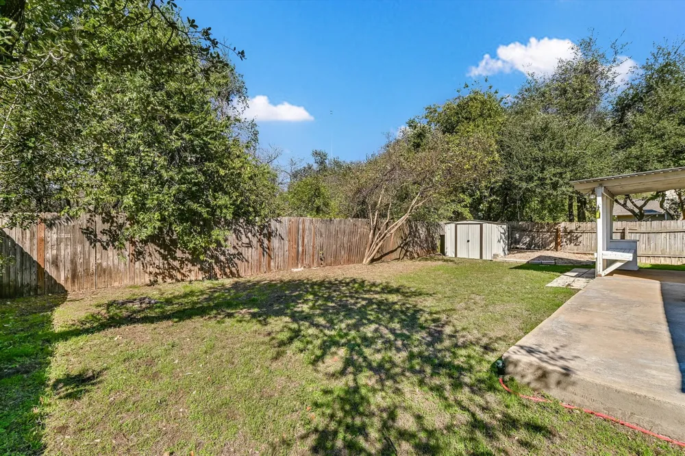 6808 Luckenbach Lane Austin, TX 78729