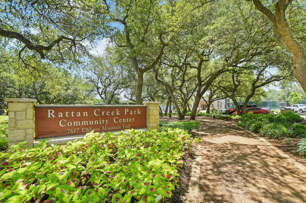 6808 Luckenbach Lane Austin, TX 78729