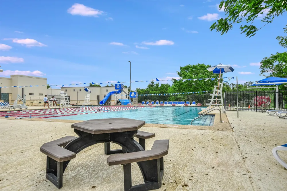 6808 Luckenbach Lane Austin, TX 78729
