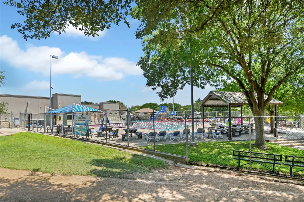 6808 Luckenbach Lane Austin, TX 78729