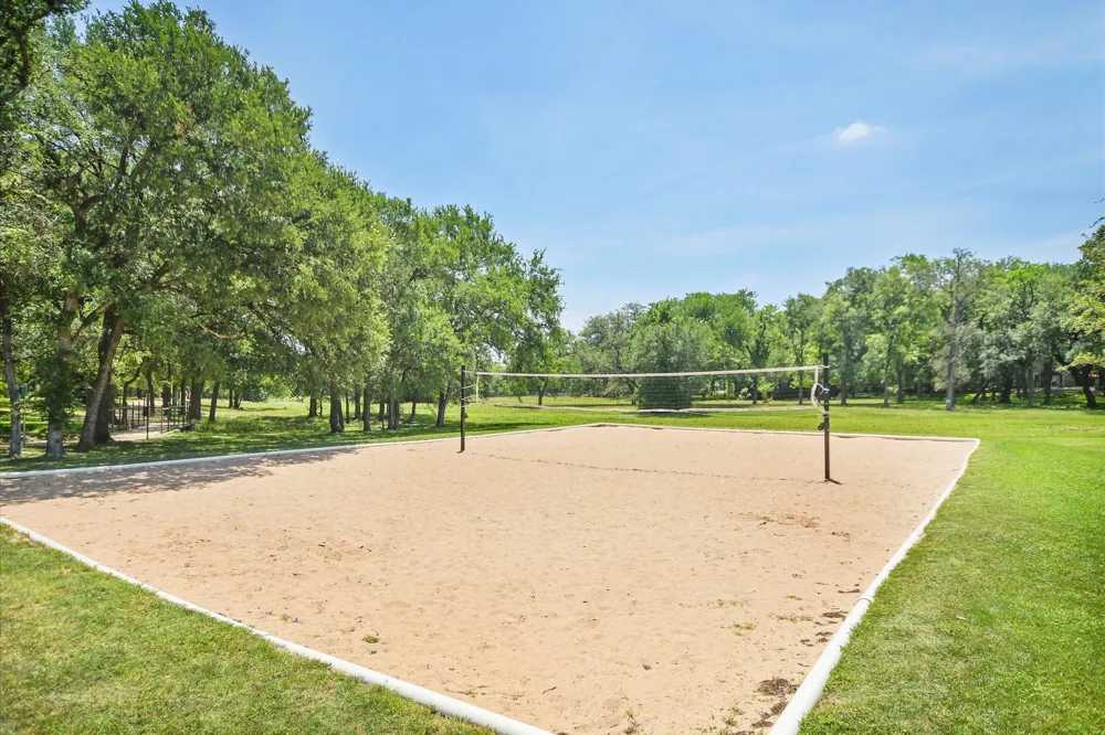 6808 Luckenbach Lane Austin, TX 78729
