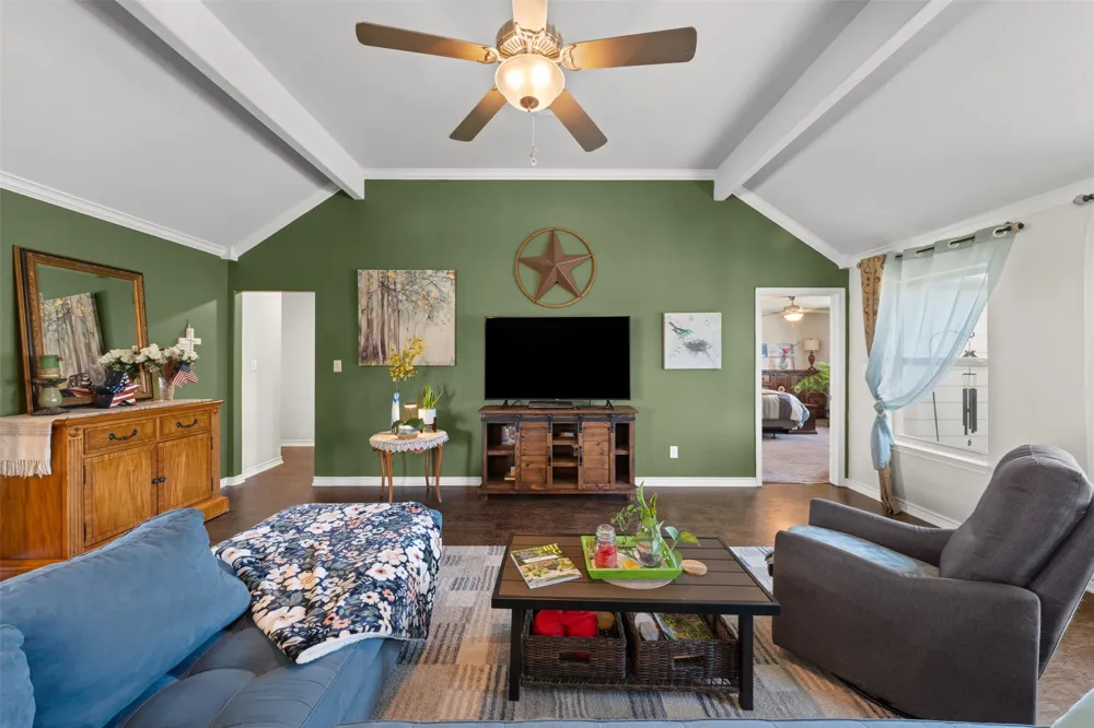 4846 County Road 327 Granger, TX 76530